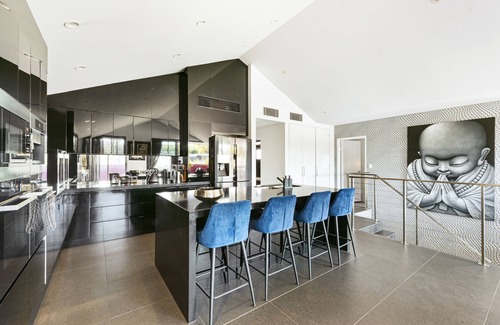 Enmore Apartment | Exceptional 3 Bed Penthouse in Inner West, Marrickville