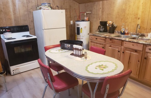 Clear Spring RV Rental | Cozy 3-Cabin Campground in Clear Spring, MD - Guest Rated 9.8