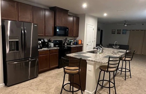 Land O' Lakes House | Cozy 3-Bedroom Retreat with Private Hot Tub and Pool