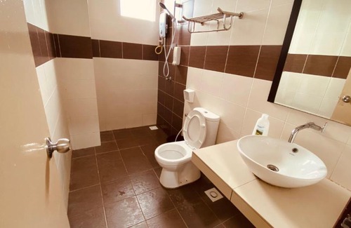 Malacca City Apartment | Private 3-Room Suite at Amari Villa with Pool Access
