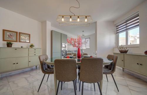 Pembroke Apartment | PRIVATE 3BR APARTMENT Next to Paceville & St George's Bay