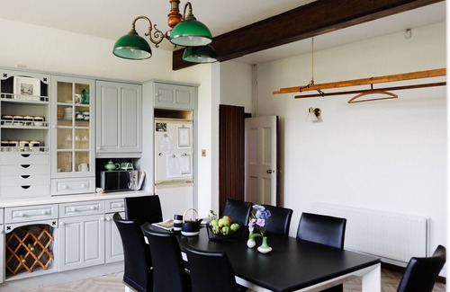 Craigavon House | Pet-Friendly 4-Bedroom Wing in Georgian Linen House