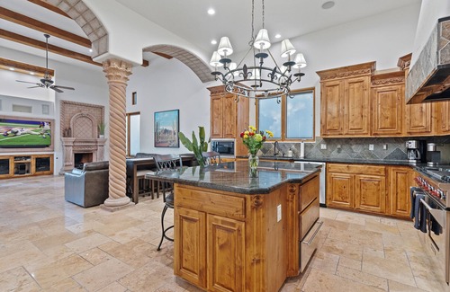 Glendale House | Exclusive 5-Bedroom Resort with Pool Near Mountain Preserve