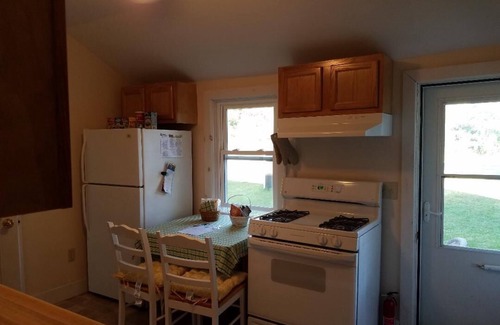 Redwood Apartment | Inviting 5-Room Apartment with Pool & Yard Space