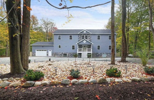 Tunkhannock Township House | Private 6BR Mountain Mansion w/Hot Tub & Fire Pit