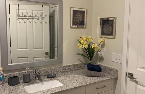 Parkway Central Apartment | Private 1-Bedroom Apartment with Pool in Central Location