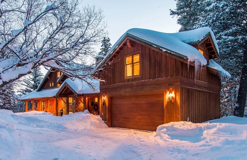 Sundance Cabin | Serene Mountain Retreat with Guest Room and Family Amenities