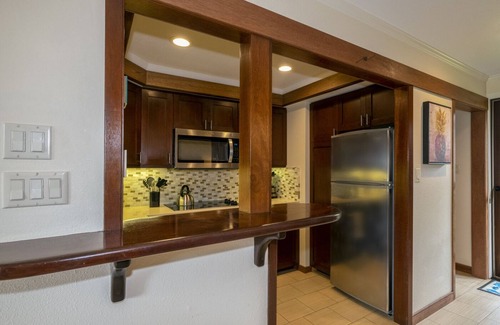 Wainiha Condo | Seaside Retreat: Steps to the Sand with Spa & Ocean Views