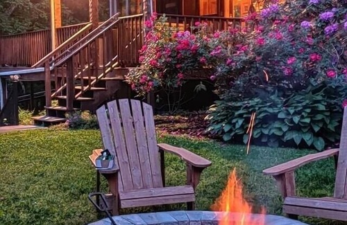 Sevierville Cabin | Spacious Cabin Retreat with Game Room and Ocean View