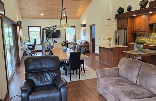 Navarro House | Private Anderson Valley Retreat w/Pool & Redwood Forest Views