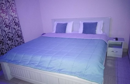 Accra Apartment | Cozy Private Apartment for Short Stays - Family Friendly