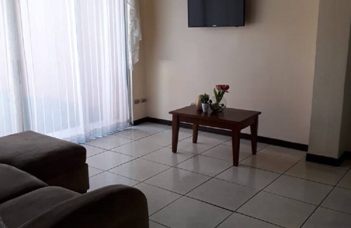 Alajuela Apartment | Cozy 2-Bedroom Apartment Near SJO Airport - Guest Rated 10/10