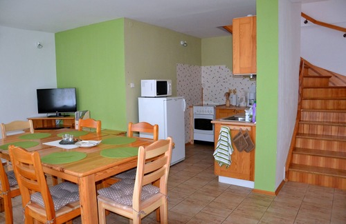 Mirova pod Kozakovem Apartment | Tranquil Apartment Surrounded by Nature with Ocean View