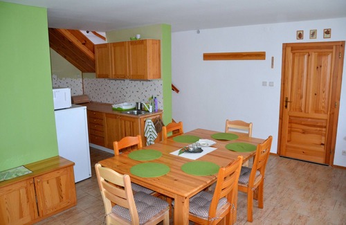 Mirova pod Kozakovem Apartment | Tranquil Apartment Surrounded by Nature with Ocean View
