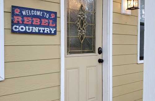 Oxford Apartment | Inviting Apartment Near Ole Miss Campus with Spa & Hot Tub