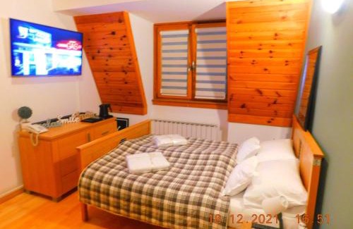 Jahorina Apartment | Inviting Aparthotel Vučko with Spa and Hot Tub Amenities
