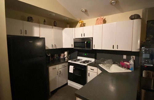 Elmont House | Ideal Apartment Close to UBS Arena & JFK with Kitchen