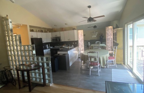 Elmont House | Ideal Apartment Close to UBS Arena & JFK with Kitchen