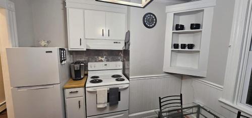 Middletown Apartment | Pet-Friendly Private Apartment near Wesleyan in Middletown