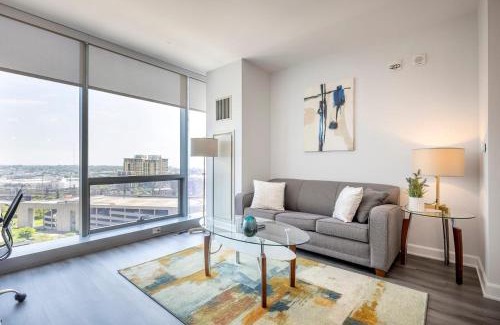 Downtown Apartment | Private Apartment with Gym and Pool - Pet Friendly Stay