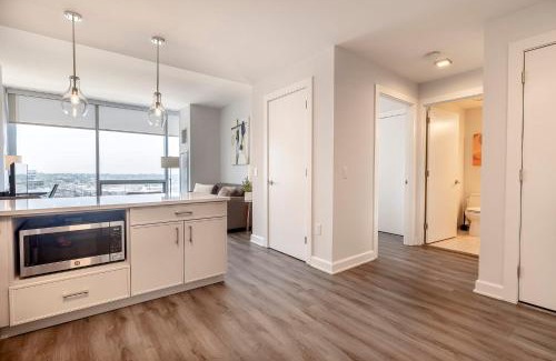 Downtown Apartment | Private Apartment with Gym and Pool - Pet Friendly Stay