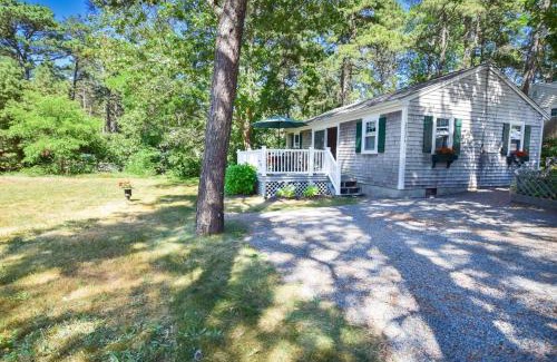 Wellfleet House | Relaxing Retreat with Private Pool in Prime Location