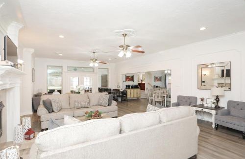 Humble House | Private Backyard Oasis Spacious Home in Humble!