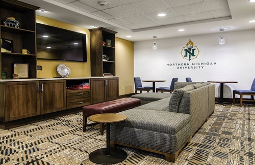Marquette Apartment | Experience Downtown Marquette: Balcony & Free Breakfast Buffet
