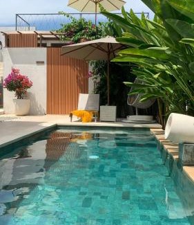 Medahan Villa | Elegant Villa with Pool & Rooftop in Keramas