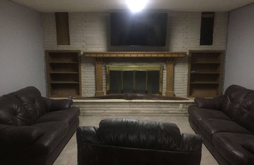 Fort Cobb Other | Cozy Private Basement Retreat with Spa and Kitchen Access