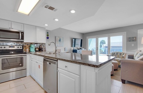 Miramar Beach Condo | Experience Gulfview I 216: Private Beach Access & Views
