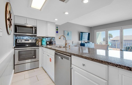 Miramar Beach Condo | Experience Gulfview I 216: Private Beach Access & Views