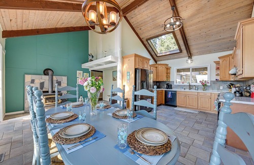 Olympia House | Idyllic Harstine Island Retreat with Private Beach Access