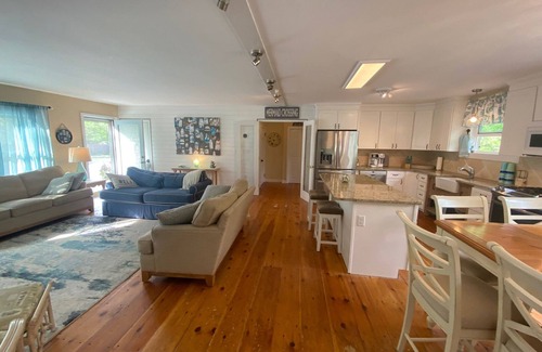 South Dennis House | Pet-Friendly 4BR Retreat with Private Beach & Ocean Views