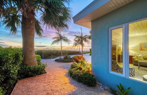 Nokomis House | Private Beachfront Escape: 2-Bedroom Home on Exclusive Casey Key, Nokomis FL