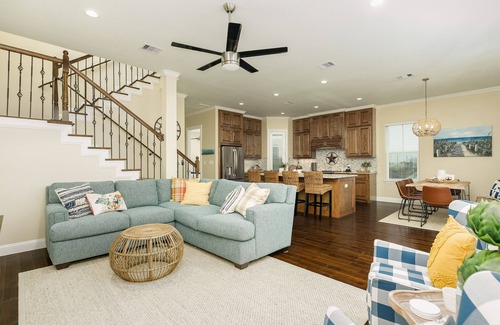 Galveston House | Beachfront Retreat with Hot Tub & Ocean Views Await You