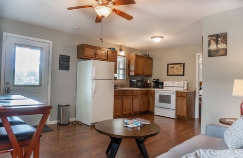 Munford House | Private beautiful 100 Acre Lake & Cabin. Mt. Cheaha.Dog Friendly.Internet