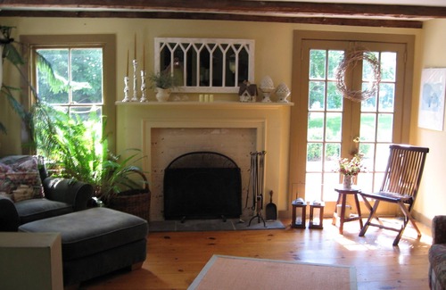 Clinton Corners Other | Cozy Farmhouse Retreat with Private Bath & Breakfast Included
