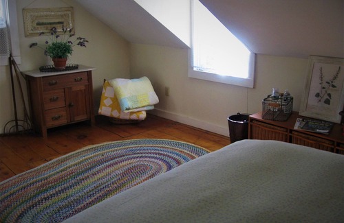 Clinton Corners Other | Cozy Farmhouse Retreat with Private Bath & Breakfast Included