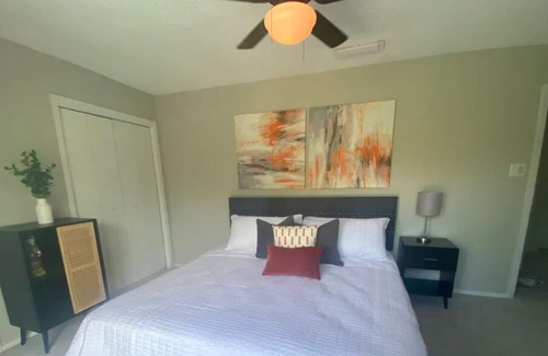 Coronado Hills Apartment | Private Bed & Bath w/Sparkling Pool