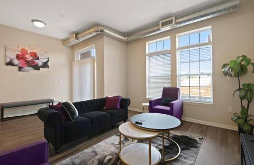 Downtown Indianapolis Apartment | Cozy Downtown INDY Private Bed with Kitchen Access