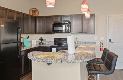 Downtown Indianapolis Apartment | Cozy Downtown INDY Private Bed with Kitchen Access