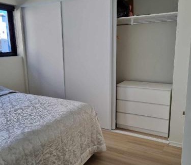 Southport House | Cozy Private Bedroom with Bathroom in Shared Apartment