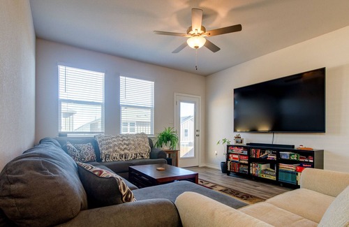 Buda House | Private Bedrooms in Austin Suburb