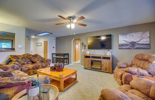 Grove House | Ideal Grove Getaway with Private Boat Dock for Families