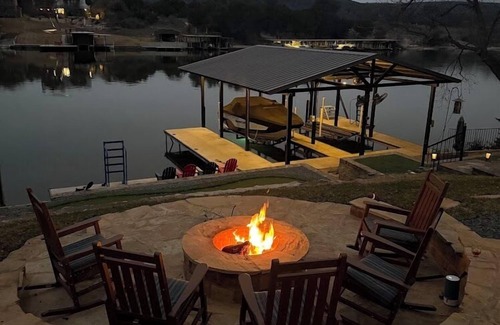 Burnet House | Idyllic Lakefront Escape with Coffee Bar & Water Toys