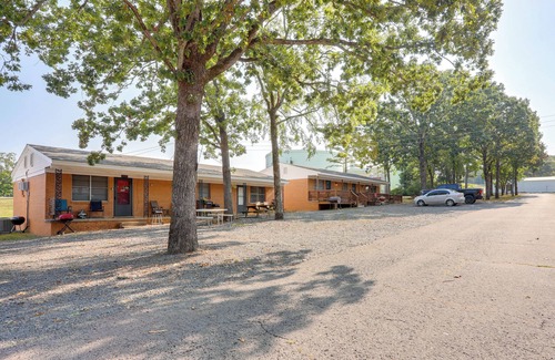 Greers Ferry Cottage | Private Boat Slip: Boater's Haven in Greers Ferry!