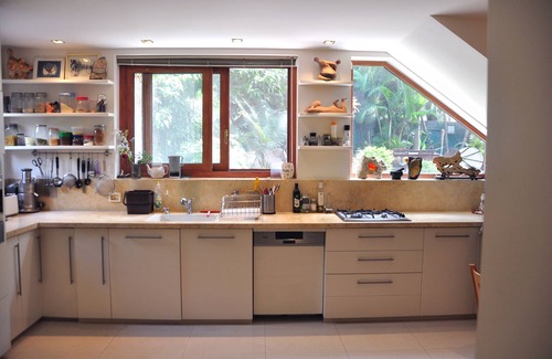 Giv'atayim Villa | Private Boutique Villa with Backyard Near TLV Center