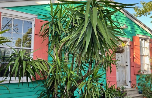 Bywater Cottage | Cozy Bywater Cottage: Pet-Friendly Retreat with WiFi & More