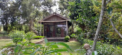 Sigiriya Apartment | Serene Private Cabin with Kitchen & Guest Rated 10/10